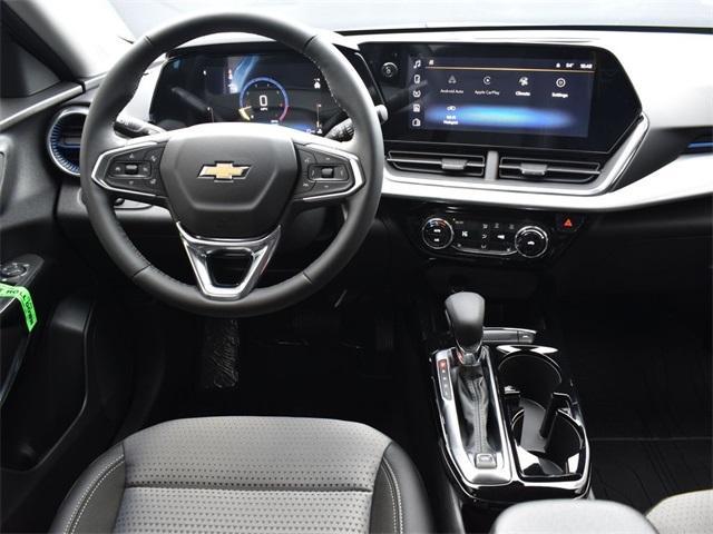 new 2025 Chevrolet Trax car, priced at $26,075