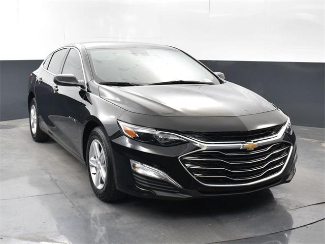 new 2025 Chevrolet Malibu car, priced at $25,995