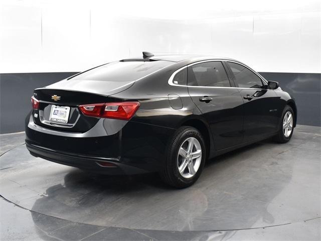 new 2025 Chevrolet Malibu car, priced at $25,000