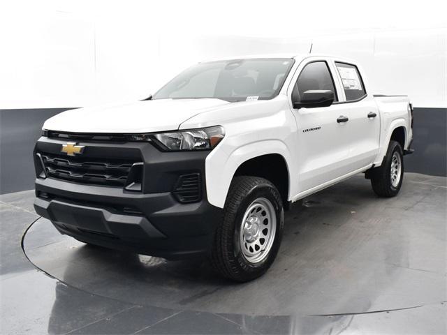 new 2024 Chevrolet Colorado car, priced at $33,299