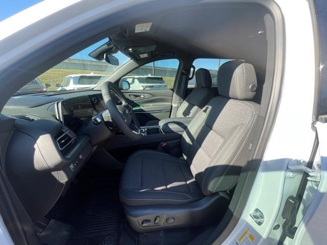 new 2025 Chevrolet Traverse car, priced at $43,840