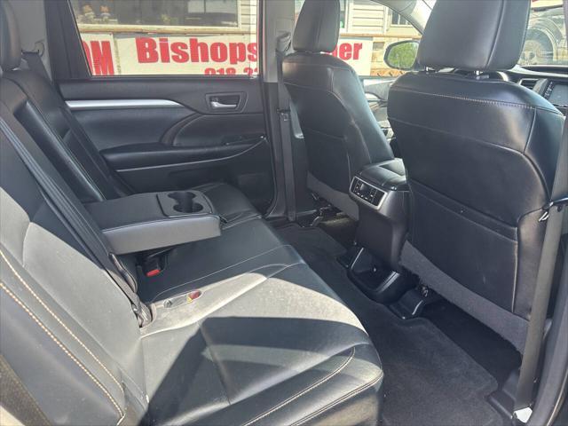 used 2015 Toyota Highlander car, priced at $14,988