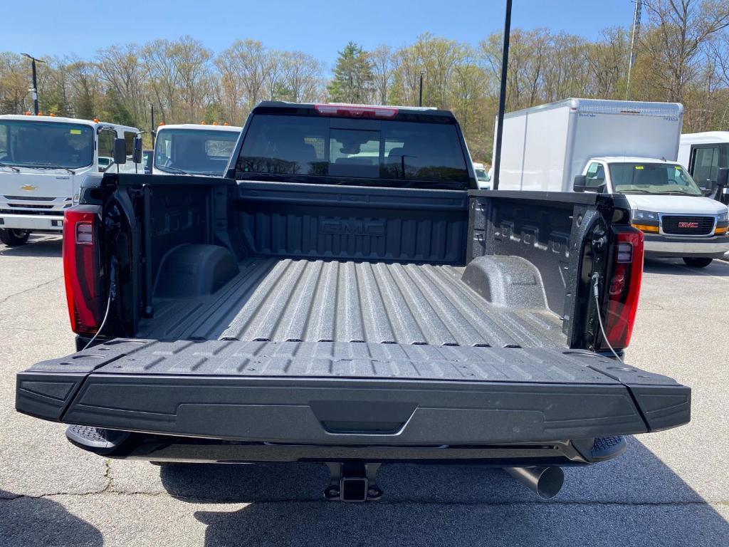 new 2025 GMC Sierra 2500 car, priced at $88,365