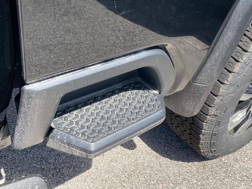 new 2025 GMC Sierra 2500 car, priced at $88,365