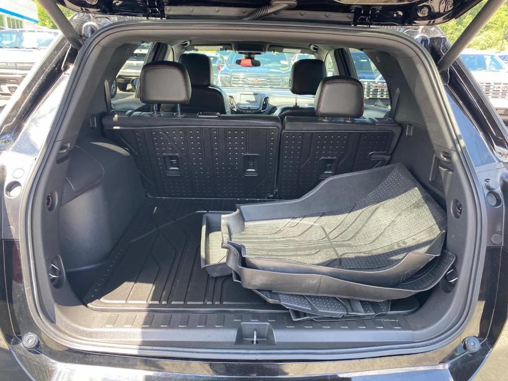 used 2023 Chevrolet Equinox car, priced at $29,995