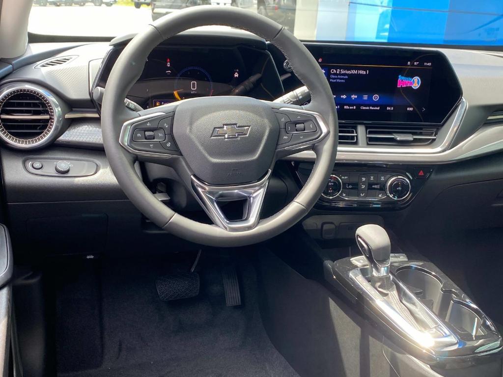 new 2025 Chevrolet Trax car, priced at $26,955