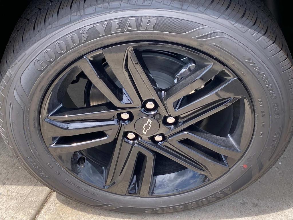 new 2025 Chevrolet Trax car, priced at $26,955