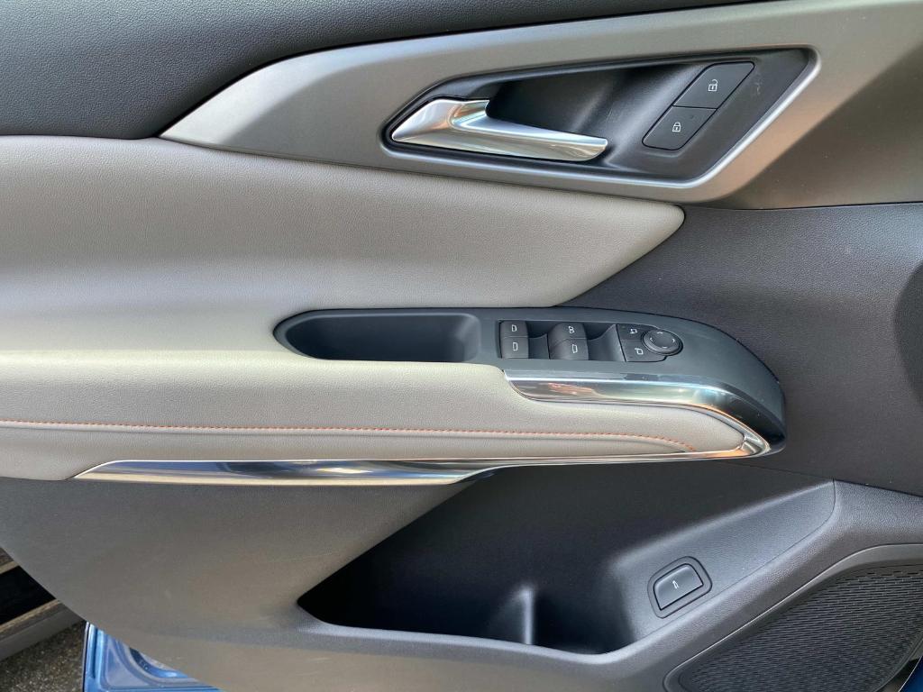 new 2025 Chevrolet Traverse car, priced at $45,045