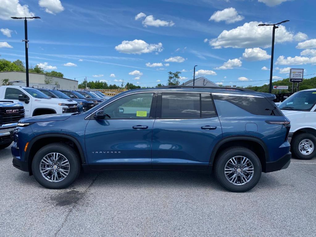 new 2025 Chevrolet Traverse car, priced at $45,045