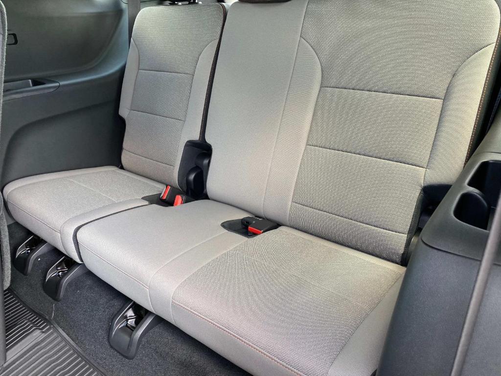 new 2025 Chevrolet Traverse car, priced at $45,045