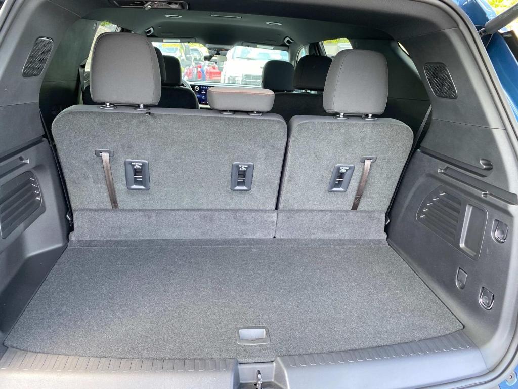 new 2025 Chevrolet Traverse car, priced at $45,045