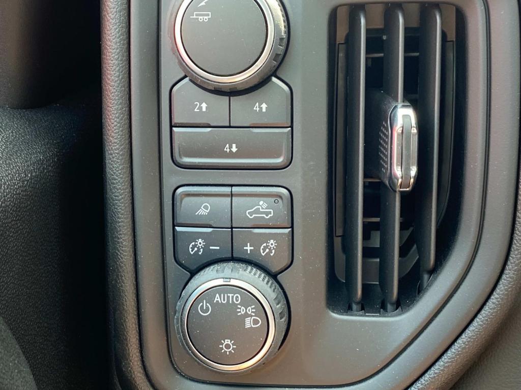 new 2025 Chevrolet Silverado 2500 car, priced at $53,538