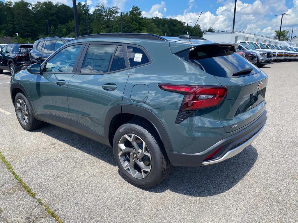 new 2025 Chevrolet Trax car, priced at $24,095