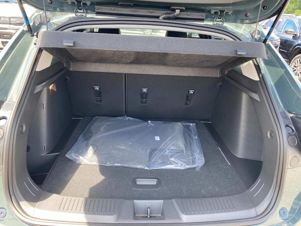 new 2025 Chevrolet Trax car, priced at $24,095