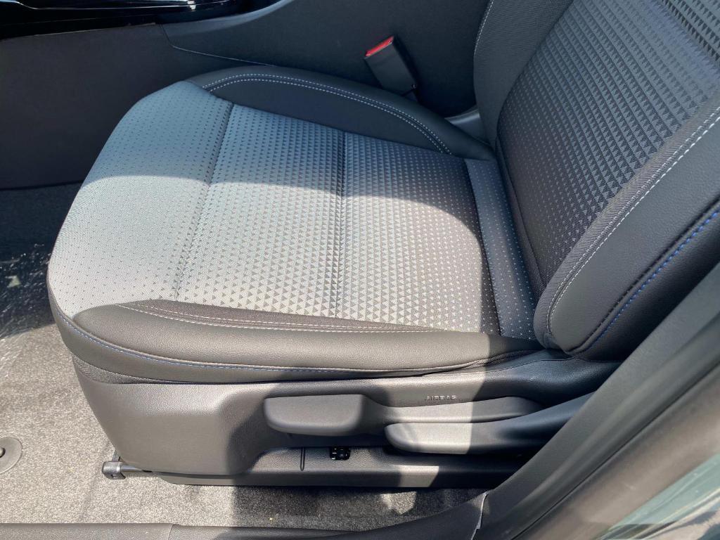 new 2025 Chevrolet Trax car, priced at $24,095