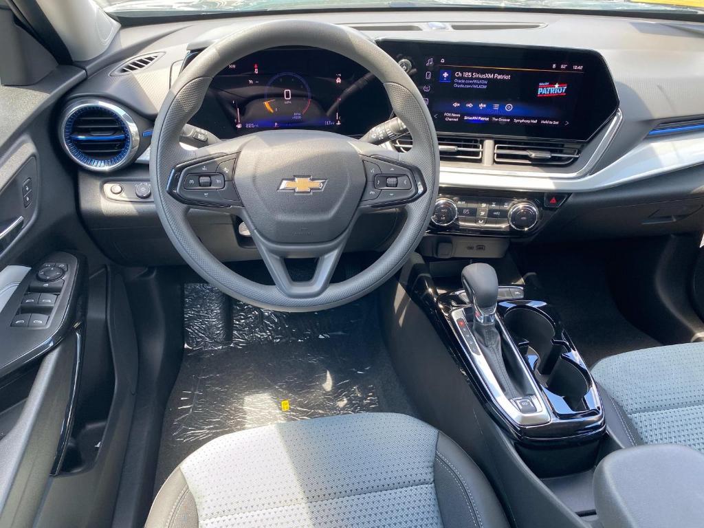 new 2025 Chevrolet Trax car, priced at $24,095