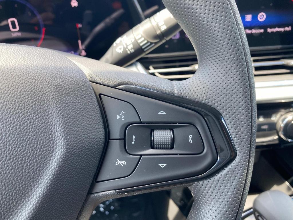 new 2025 Chevrolet Trax car, priced at $24,095