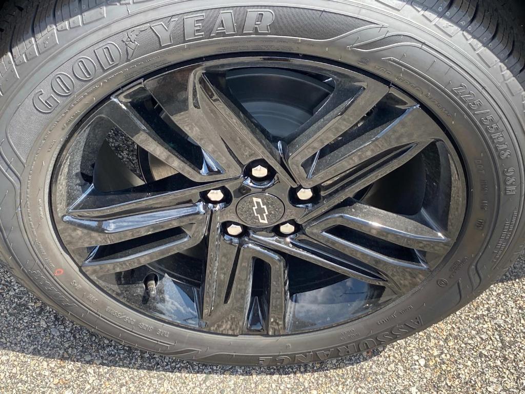 new 2025 Chevrolet Trax car, priced at $26,955