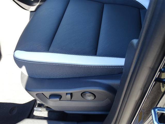 new 2025 Buick Envision car, priced at $43,735