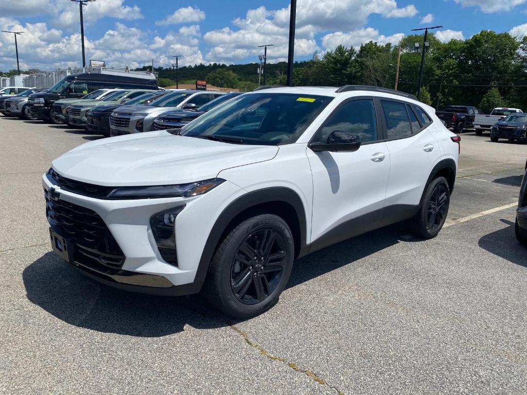 new 2025 Chevrolet Trax car, priced at $27,585