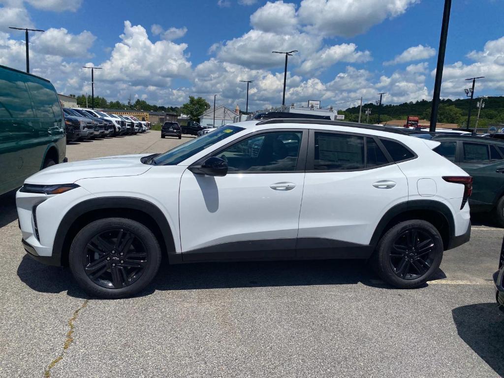 new 2025 Chevrolet Trax car, priced at $27,585