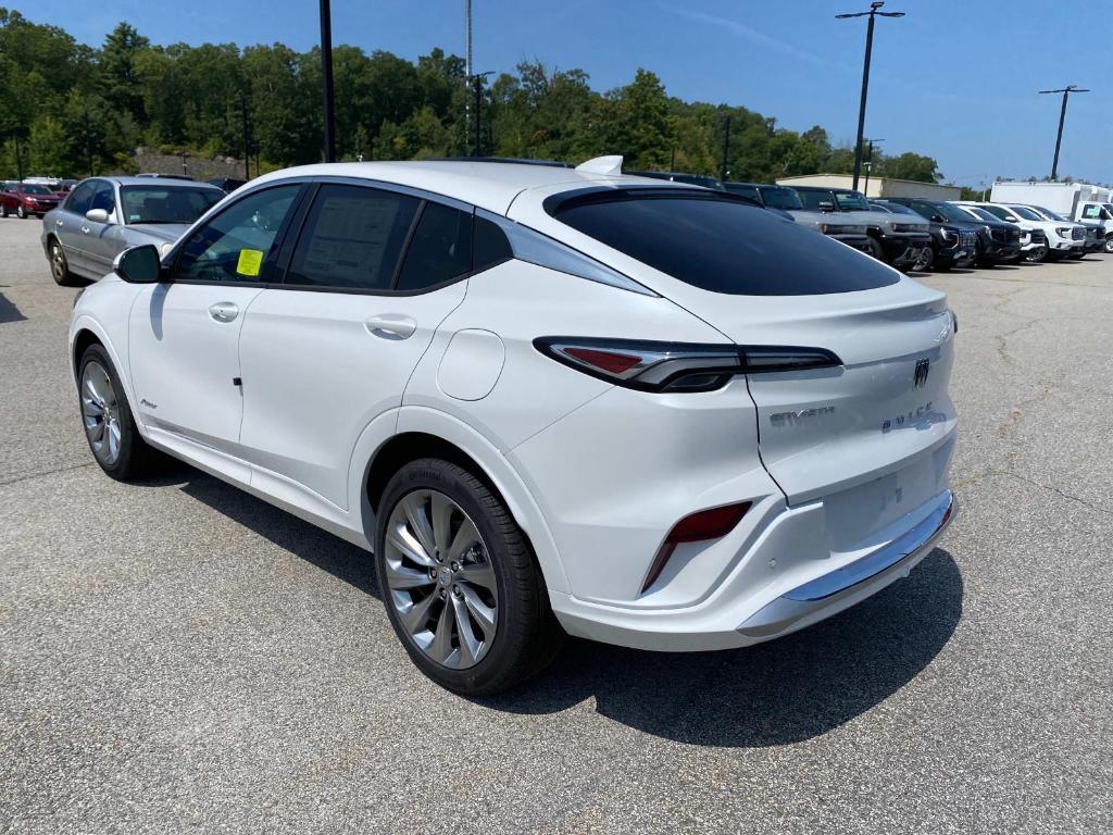 new 2025 Buick Envista car, priced at $32,435