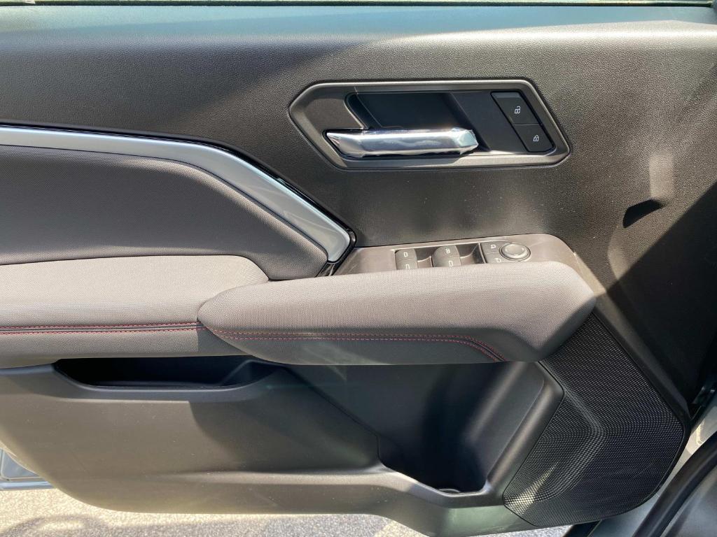 new 2025 Chevrolet Colorado car, priced at $46,070