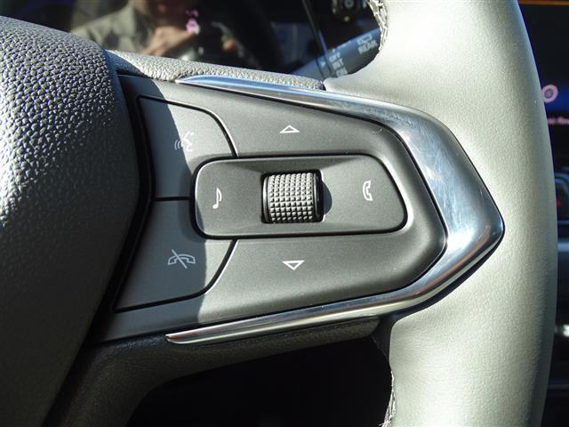 used 2025 Chevrolet TrailBlazer car, priced at $30,080