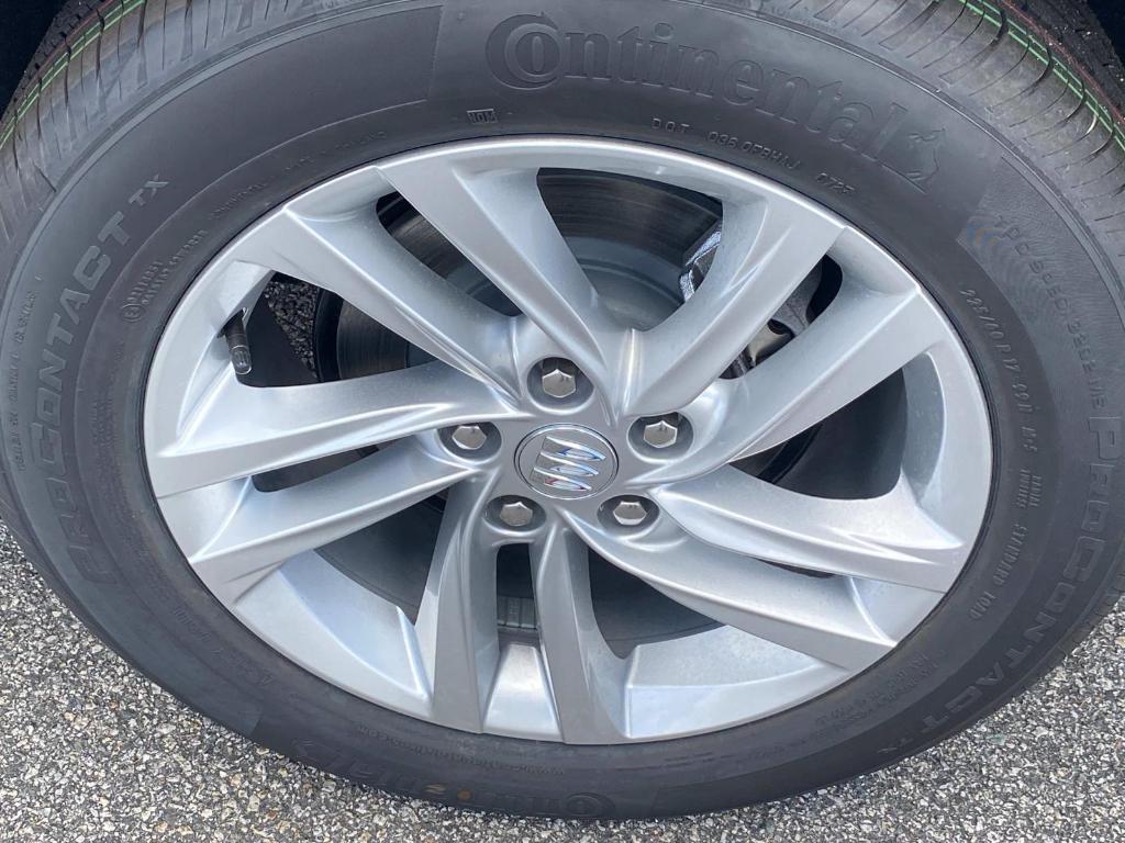 new 2025 Buick Envista car, priced at $27,530