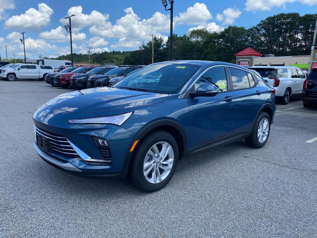 new 2025 Buick Envista car, priced at $27,530