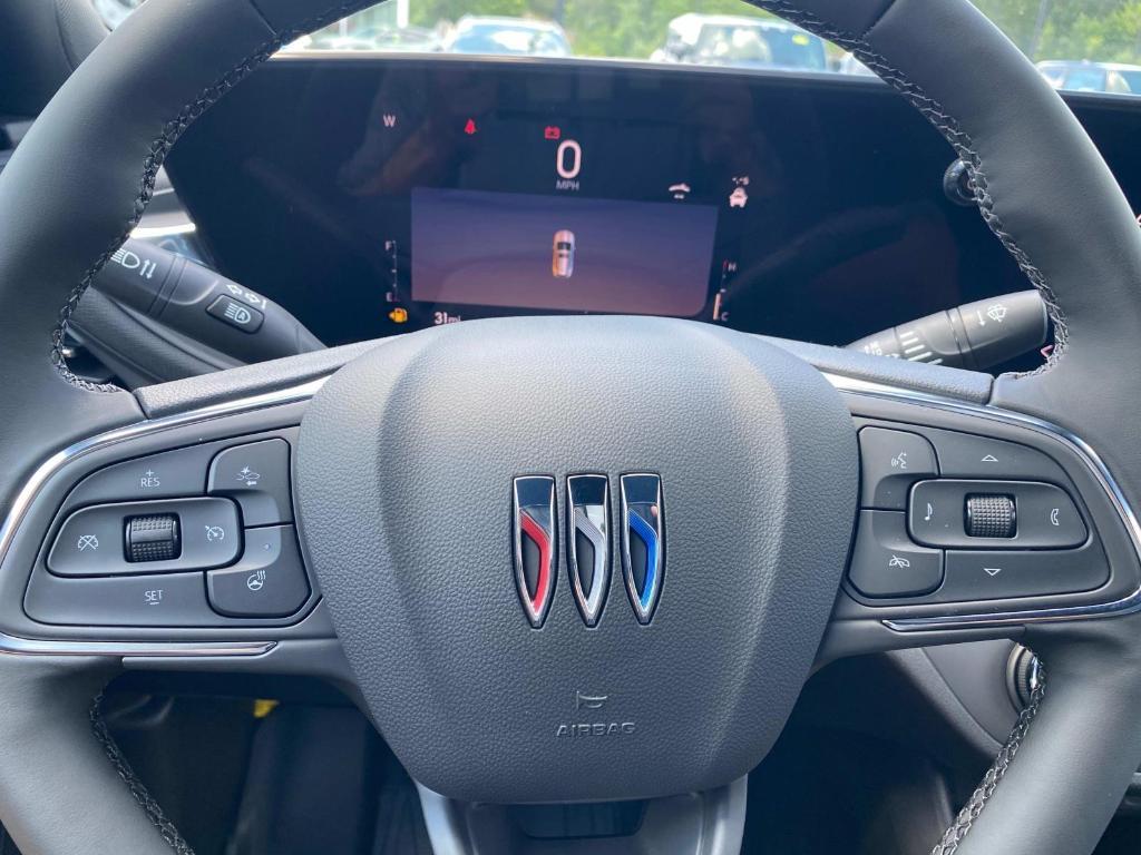 new 2025 Buick Envista car, priced at $27,530