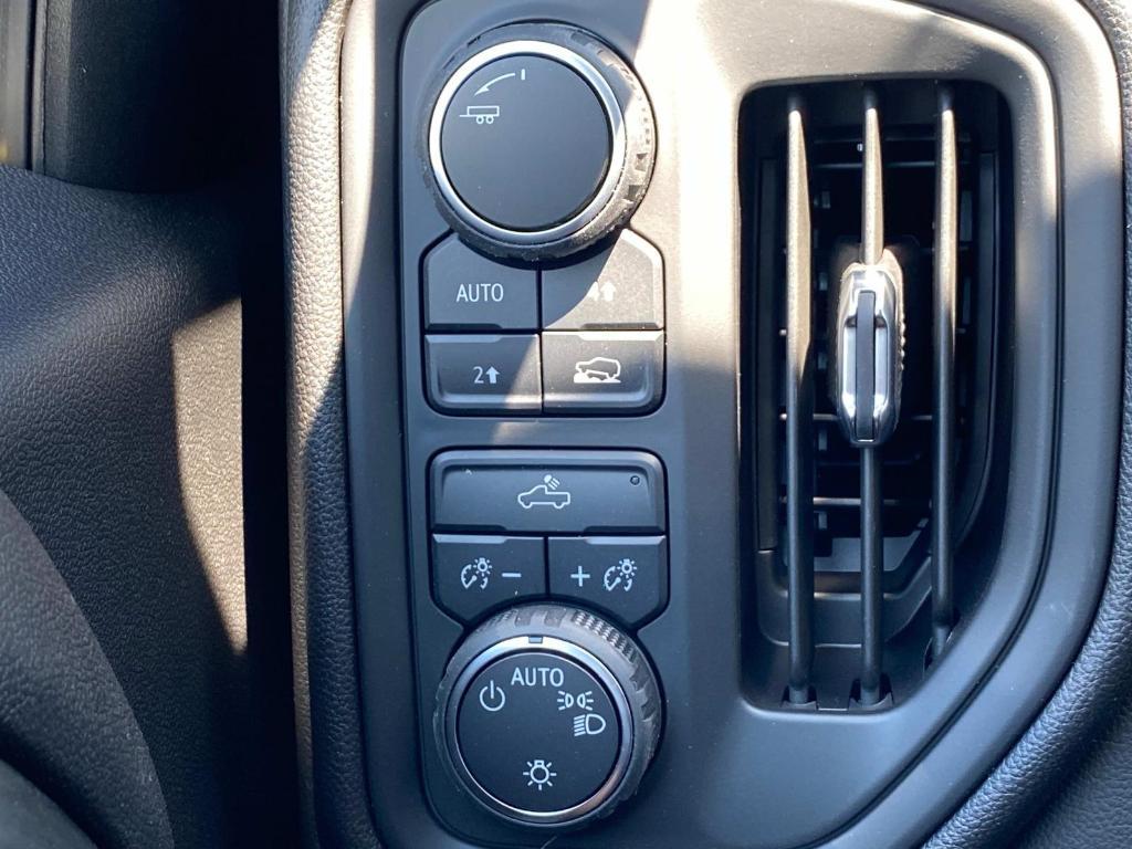 new 2025 Chevrolet Silverado 1500 car, priced at $52,905