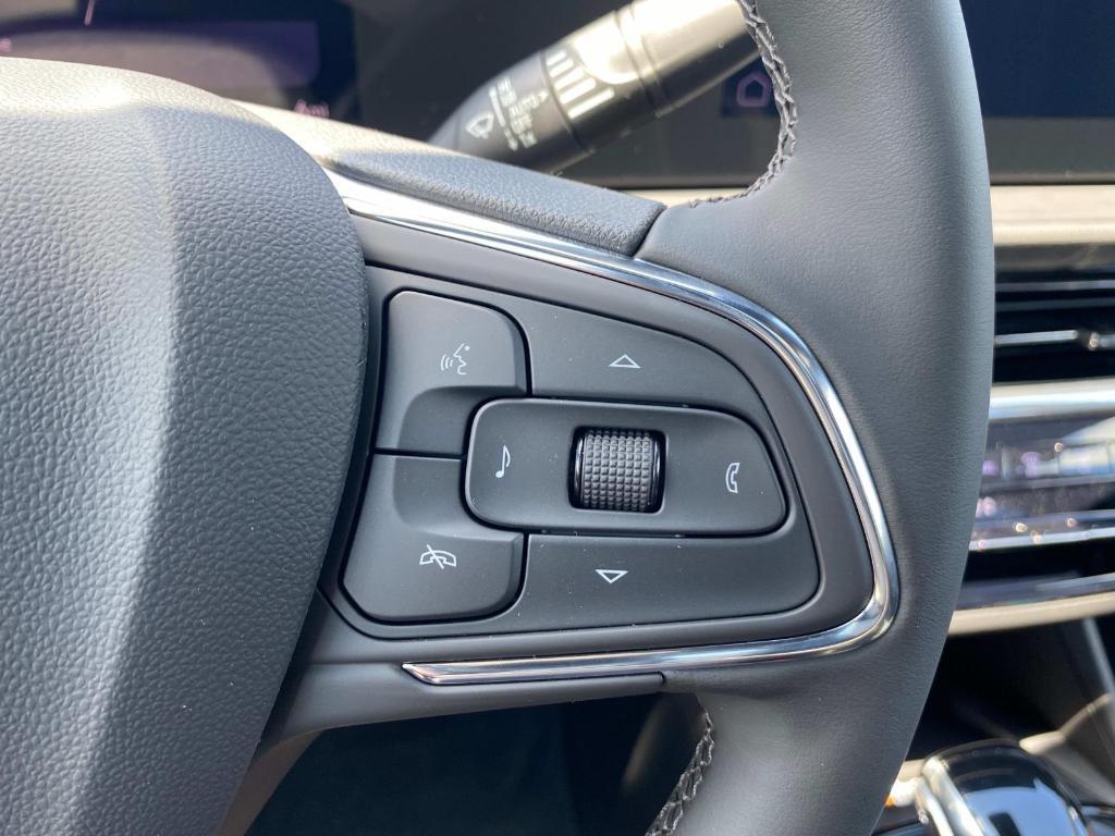 new 2025 Buick Envista car, priced at $31,835