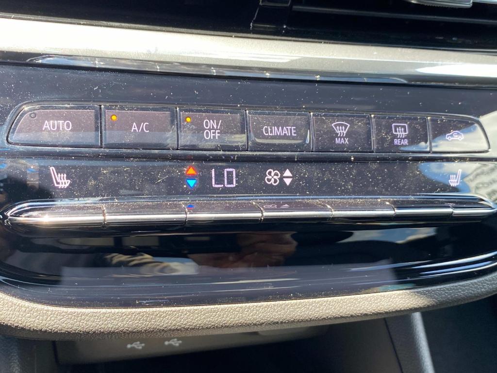 new 2025 Buick Envista car, priced at $31,835
