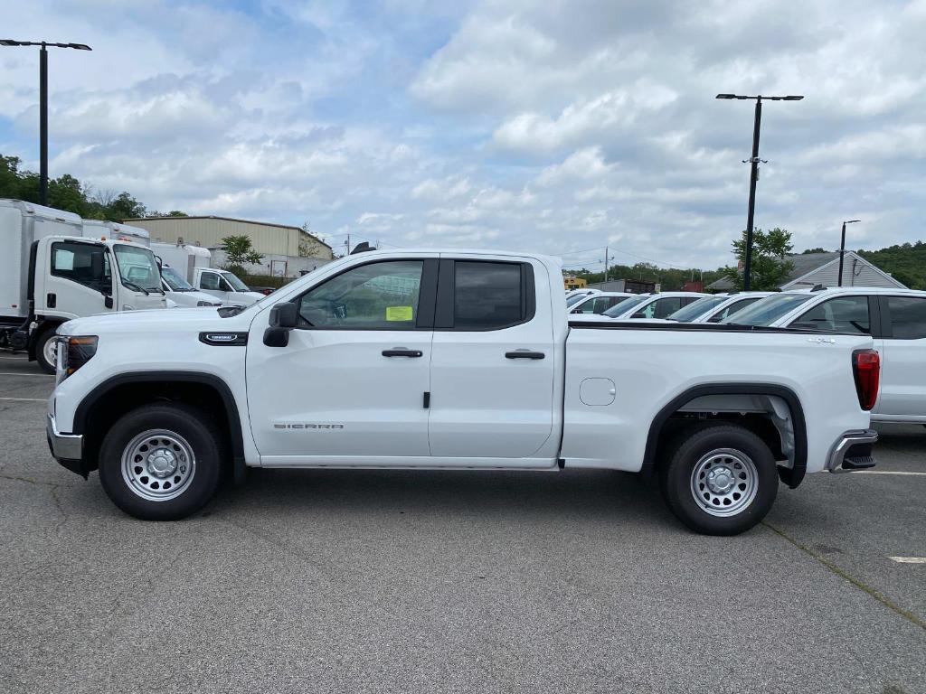 new 2025 GMC Sierra 1500 car, priced at $47,695