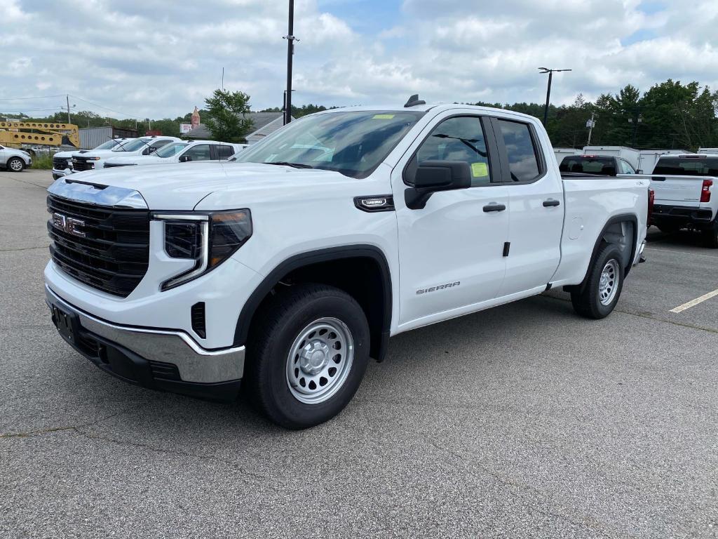 new 2025 GMC Sierra 1500 car, priced at $47,695