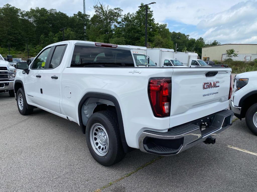 new 2025 GMC Sierra 1500 car, priced at $47,695