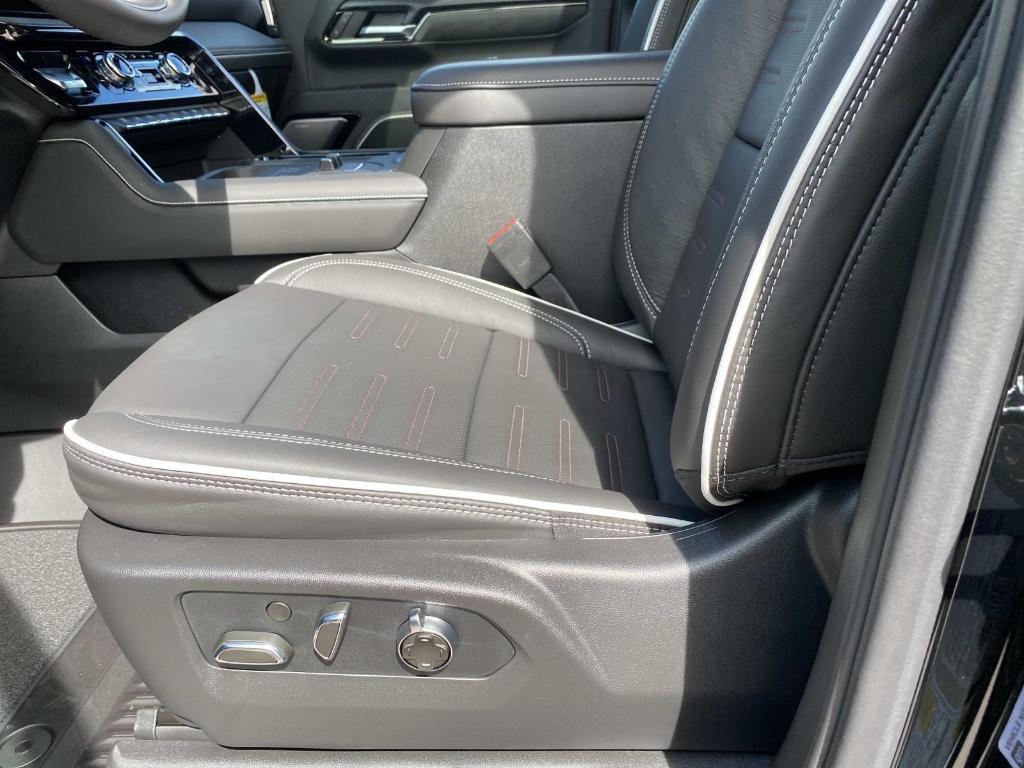 new 2025 GMC Sierra 2500 car, priced at $96,030