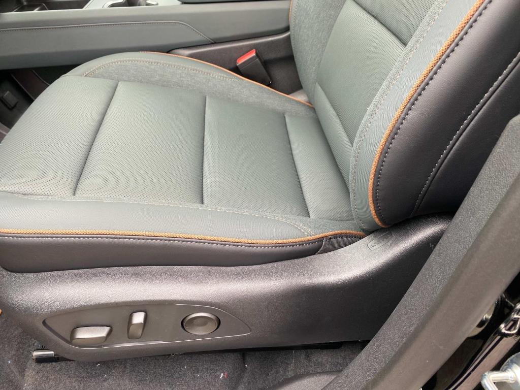 new 2025 GMC Acadia car, priced at $56,239