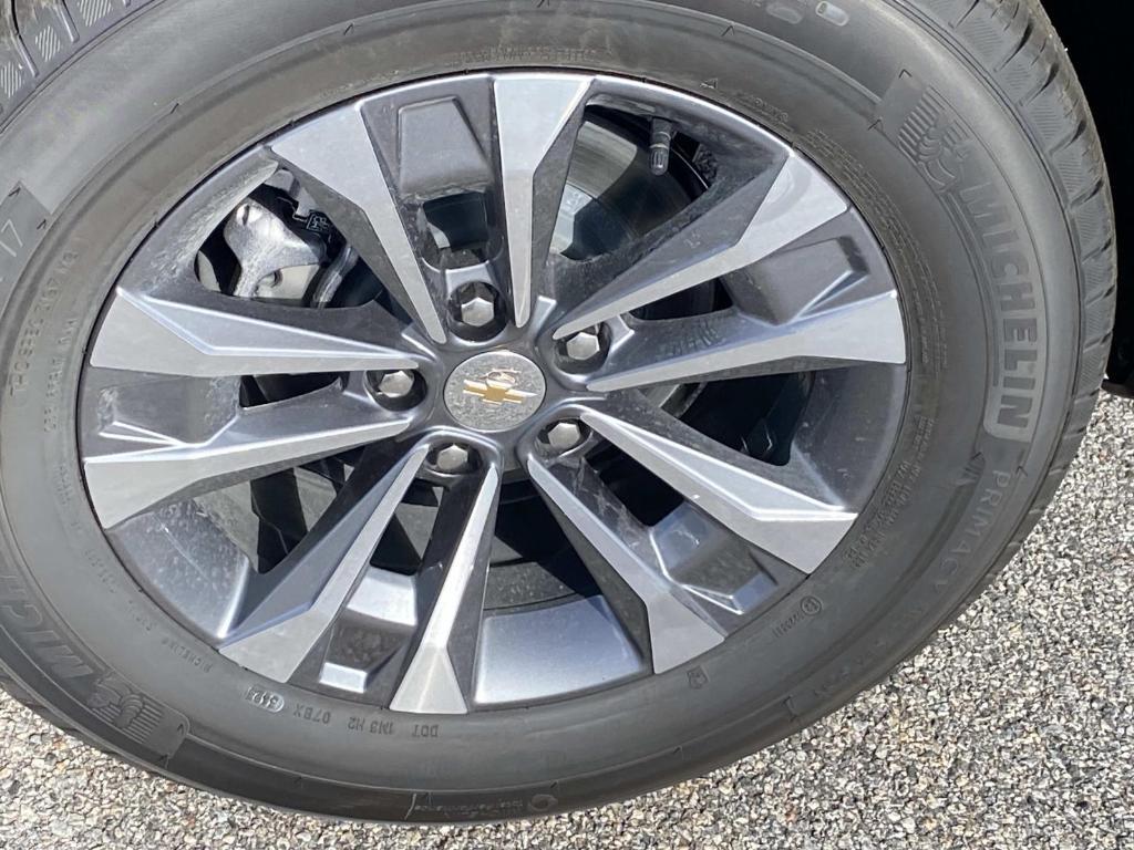 new 2026 Chevrolet Equinox car, priced at $34,810