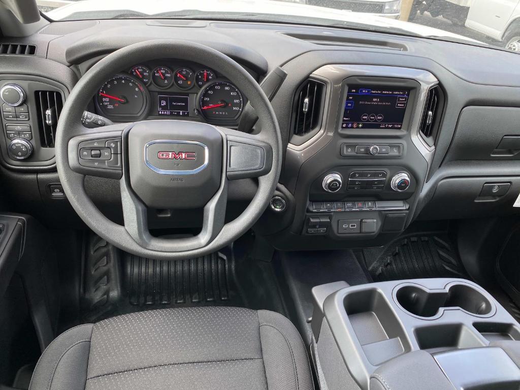 new 2025 GMC Sierra 1500 car, priced at $47,695