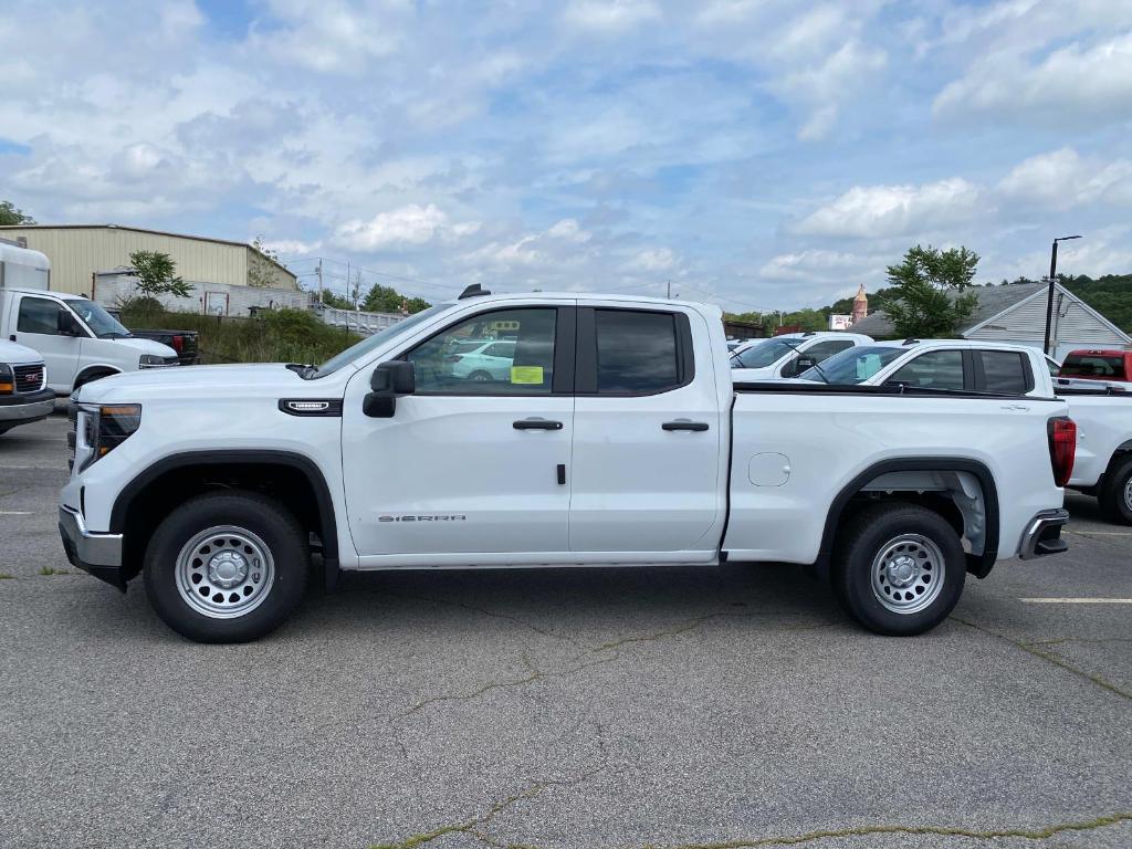 new 2025 GMC Sierra 1500 car, priced at $47,695