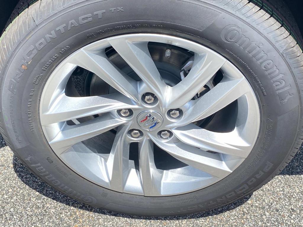 new 2025 Buick Envista car, priced at $27,530