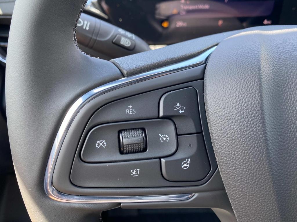 new 2025 Buick Envista car, priced at $27,530