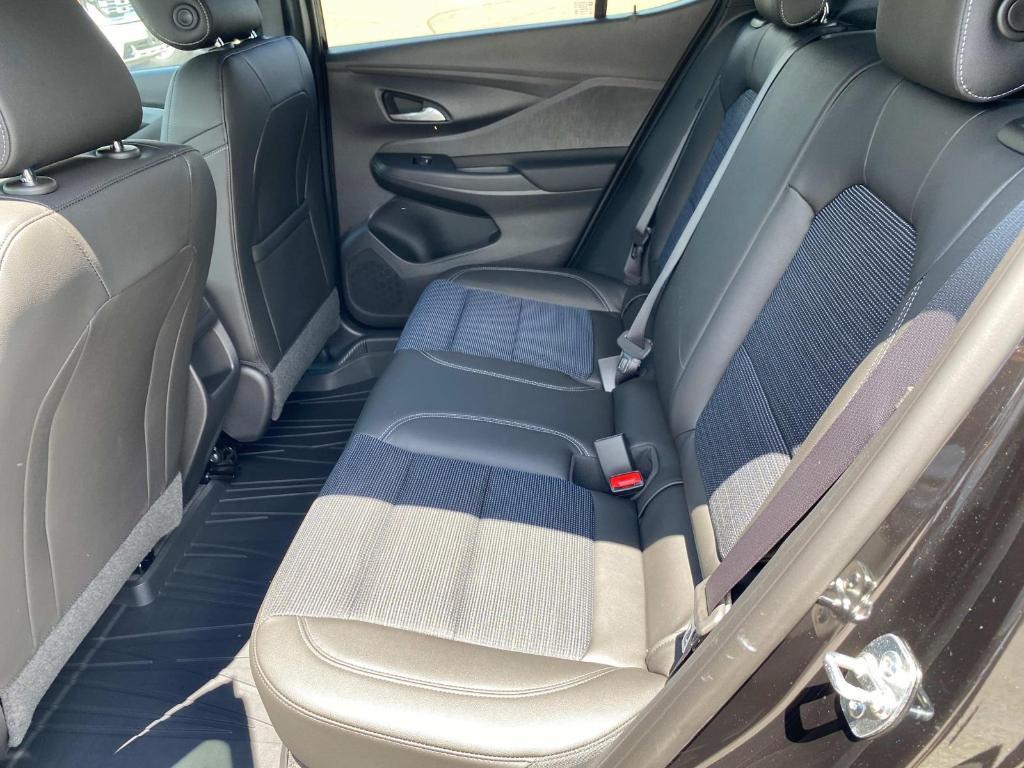 new 2025 Buick Envista car, priced at $27,530