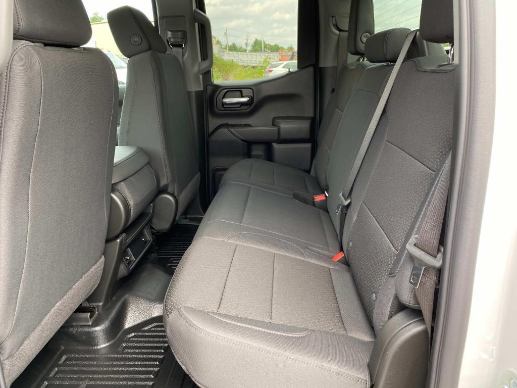 new 2025 GMC Sierra 1500 car, priced at $47,695