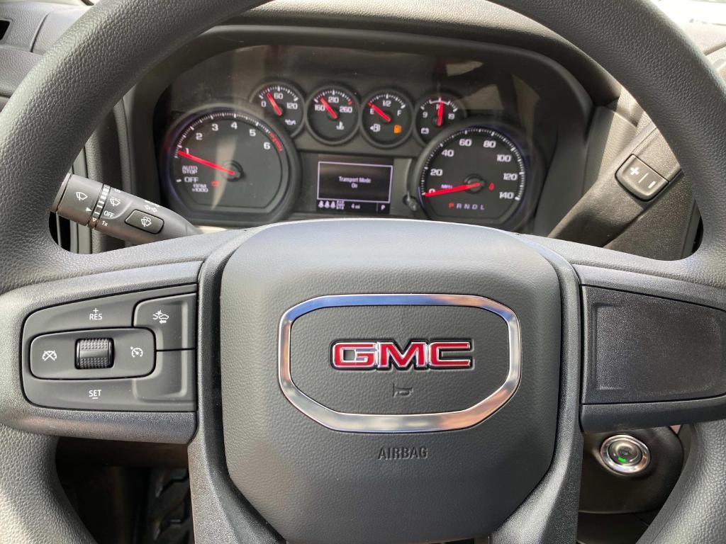 new 2025 GMC Sierra 1500 car, priced at $47,695