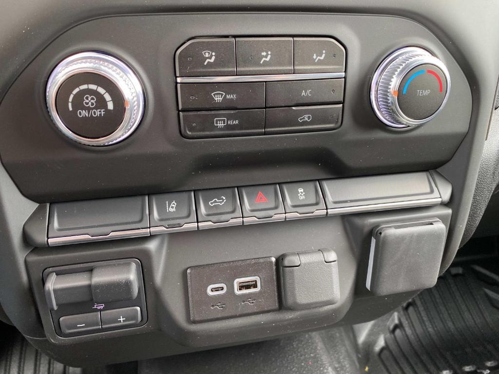 new 2025 GMC Sierra 2500 car, priced at $58,425