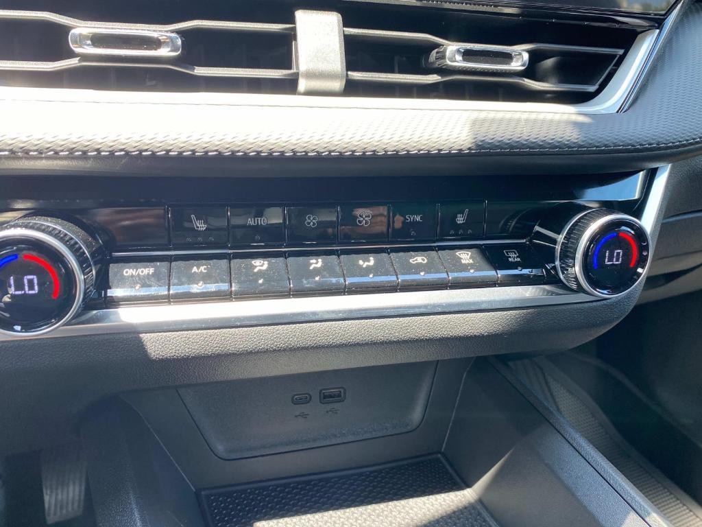 new 2026 Chevrolet Equinox car, priced at $35,240