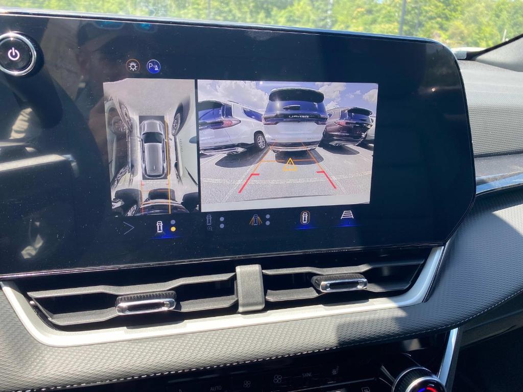 new 2026 Chevrolet Equinox car, priced at $35,240